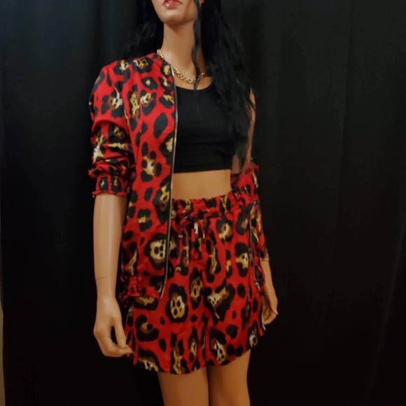 Clothes - Picture 1 of 1